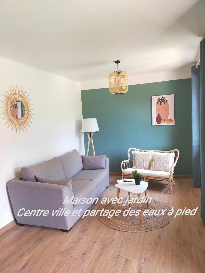 Les Demoiselles Des Sorgues Hébergement de vacances LʼIsle-sur-la-Sorgue